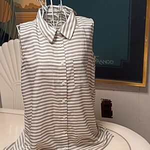 Olive & Oak Gray Striped Button Down Shirt